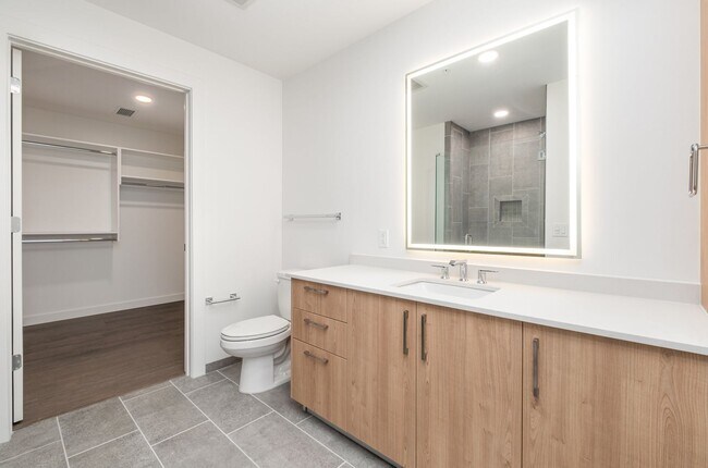 Foto del edificio - Luxury 1-Bedroom Condo in The Pullman – Do...