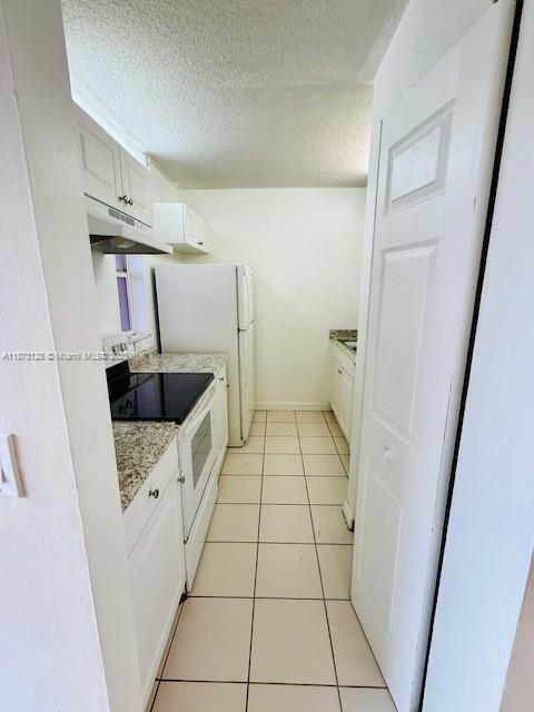 Foto del edificio - 10173 Twin Lakes Dr