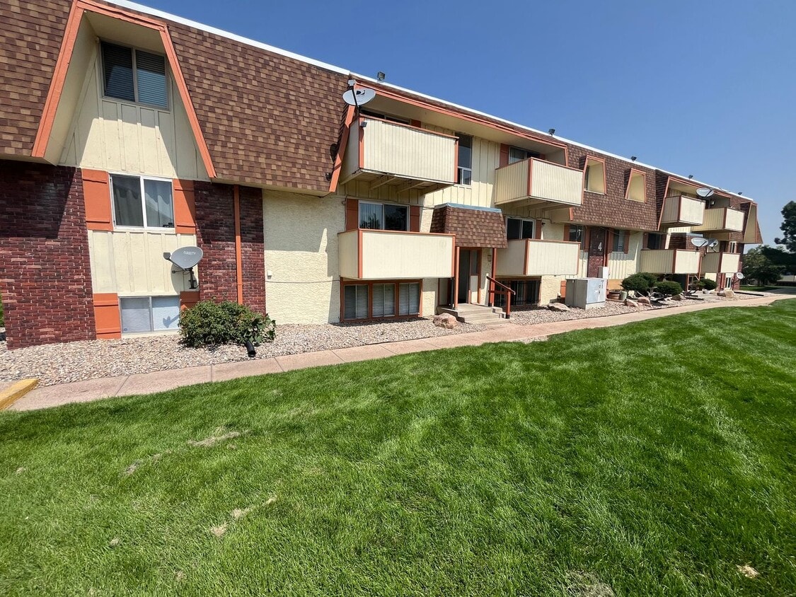 Charming One-Bedroom Condo with Southern E... - Charming One-Bedroom Condo with Southern E...