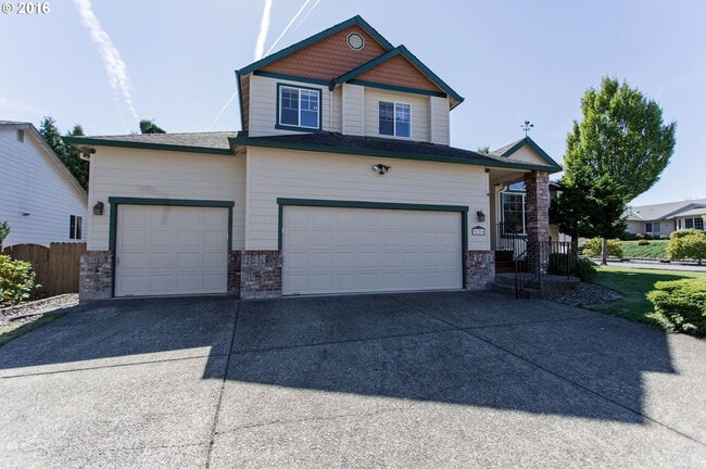 Building Photo - 5126 SE 16th Dr