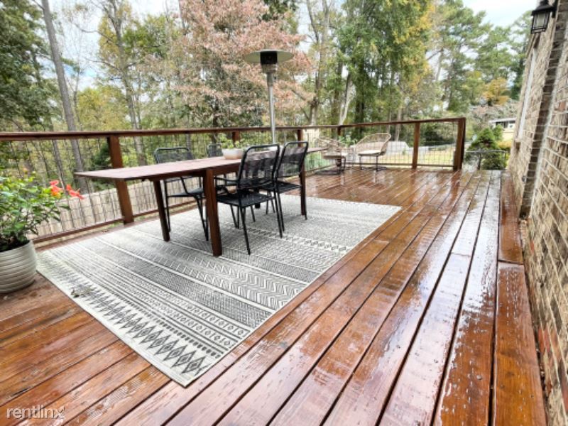 Primary Photo - 4 br, 2.5 bath House - 697 Craig Drive