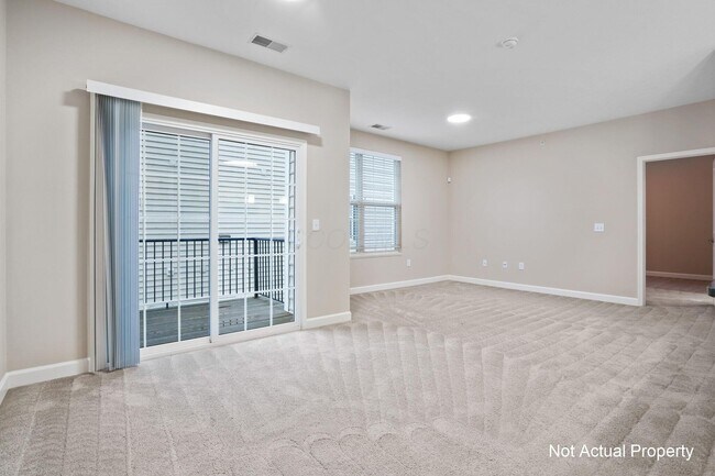 Foto del edificio - 5167 Monterey Pine Ln