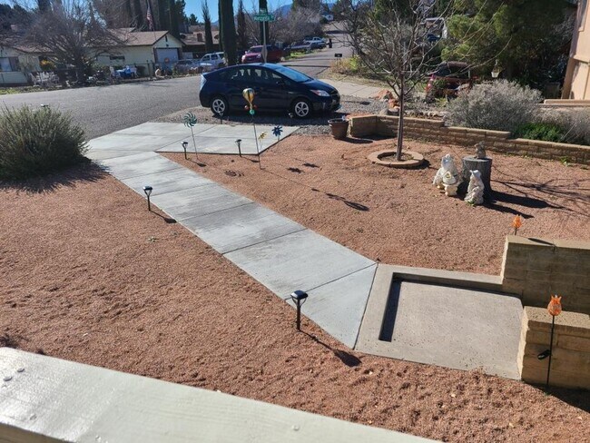 Building Photo - Cottonwood Area/ One-time leasing $1700.00 includes utilities.