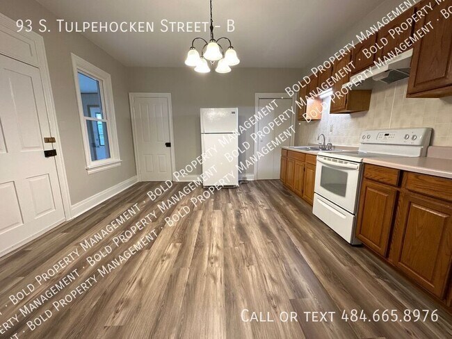 Building Photo - 93 S Tulpehocken St