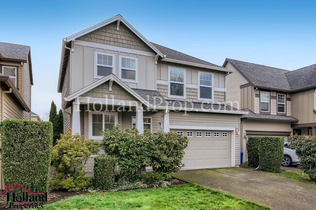 Building Photo - Nice Hillsboro Home with fenced yard and two car garage!