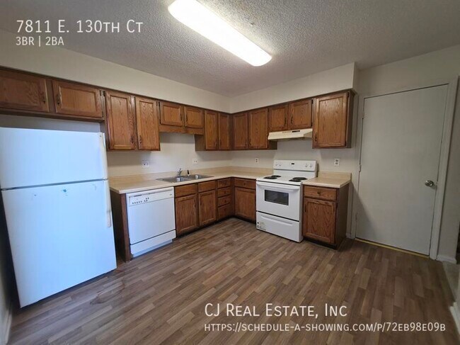 Foto del edificio - 7811 E 130th Ct