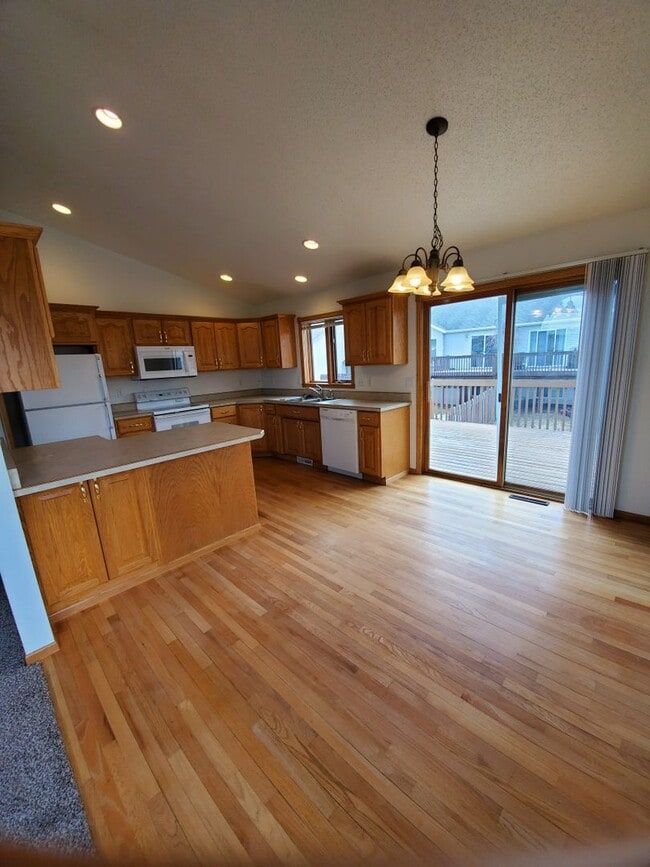 Foto del edificio - 1663 51st St S