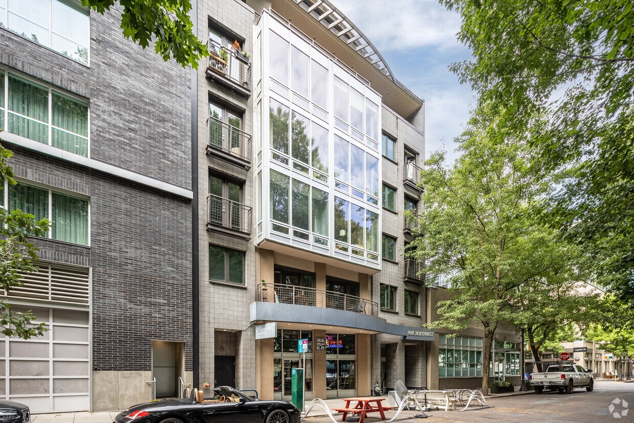 Park Northwest Apartments in Portland, OR