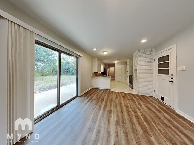 Foto del edificio - 5244 Greene Ave