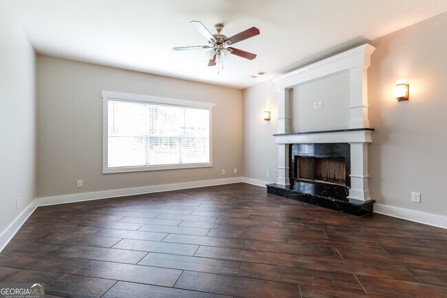 Building Photo - 2973 Cascade Cir