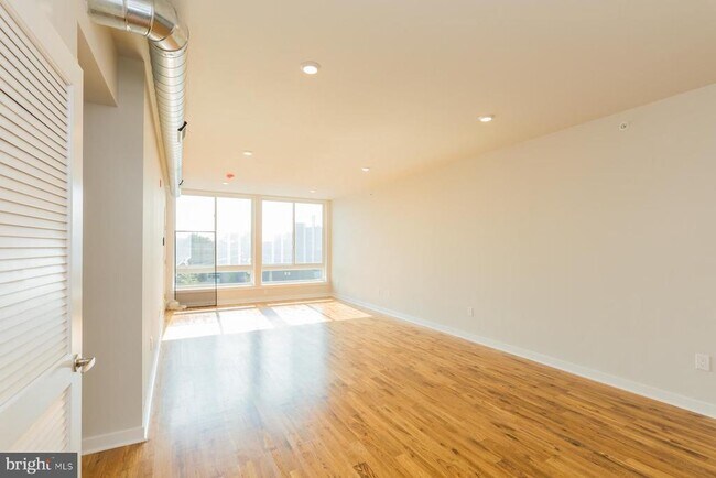 Foto del edificio - 1764 Hope St