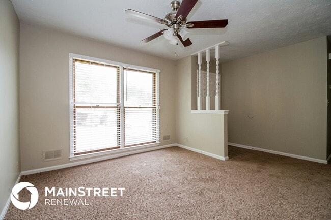 Building Photo - 5600 Wooded Lake Dr