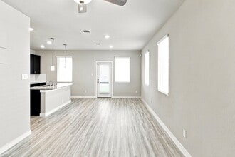 Building Photo - 2186 Shady Pier Dr