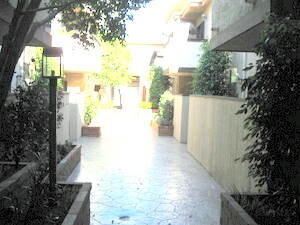 Foto del edificio - 10745 Kling St