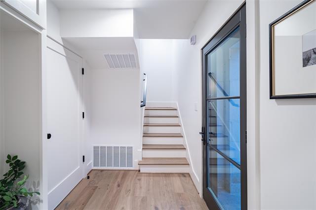 Foto del edificio - 4529 Emerson Ave