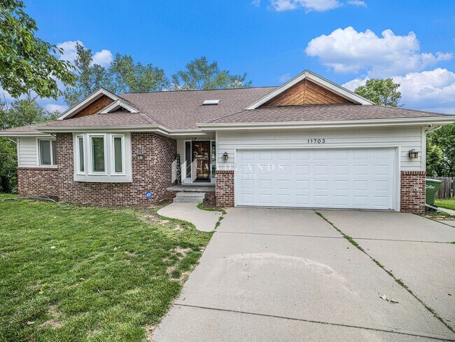 Foto del edificio - Castle Ridge 5 Bedroom Ranch