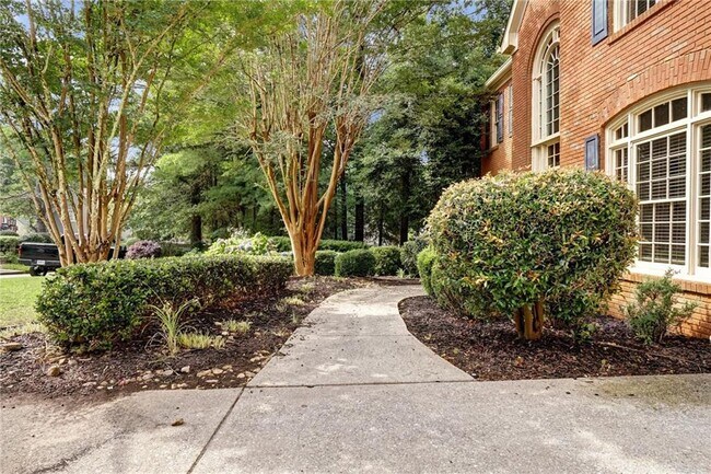 Building Photo - 510 Jacaranda Ct