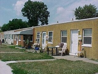Primary Photo - 6735-6819 Ford St