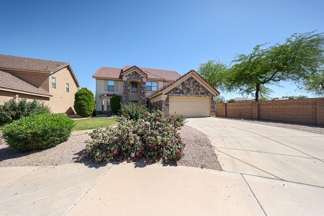 Building Photo - Recently Remodeled! Introducing a stunning...