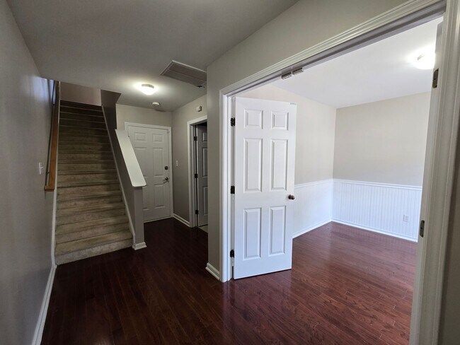 Foto del edificio - 10028 Blackwell Dr