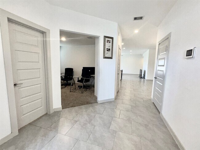 Foto del edificio - 28930 Yampa Mill Ln