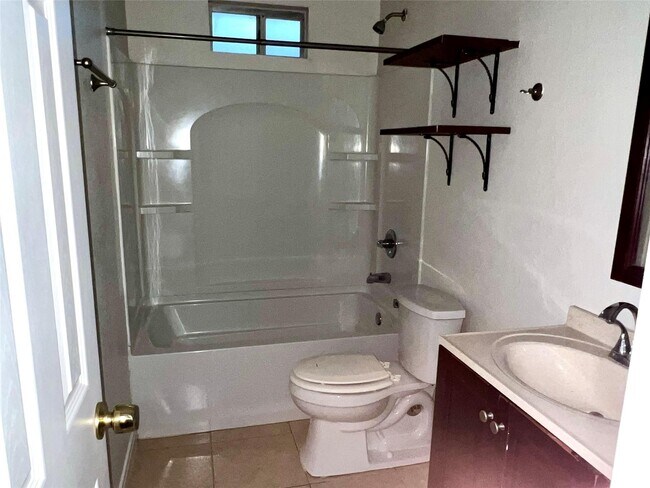 Foto del edificio - 4725 10th St