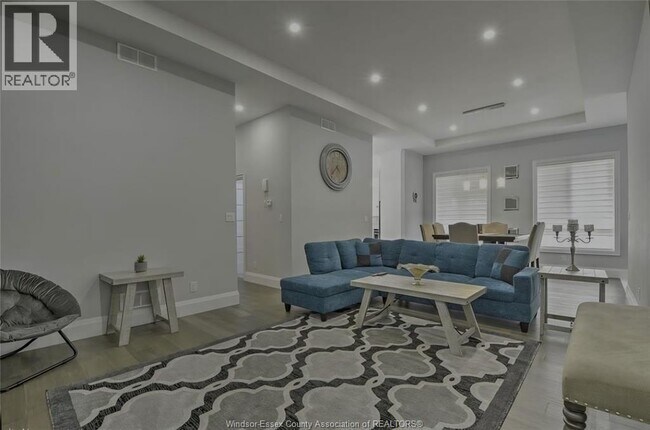 Building Photo - 1782 Pierre Ave