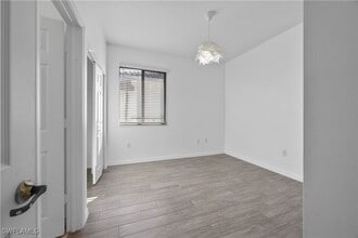 Building Photo - 5037 Arancia Ln