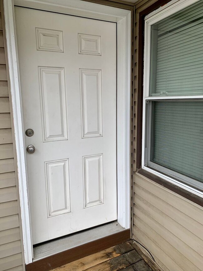 Foto del edificio - 146 Maplewood Avenue (Full Service)