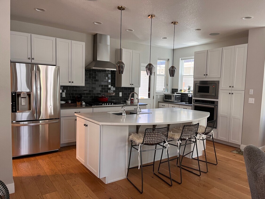 Foto principal - 13743 Raritan Ln