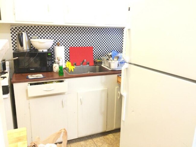 Foto del edificio - 1570 Massachusetts Ave