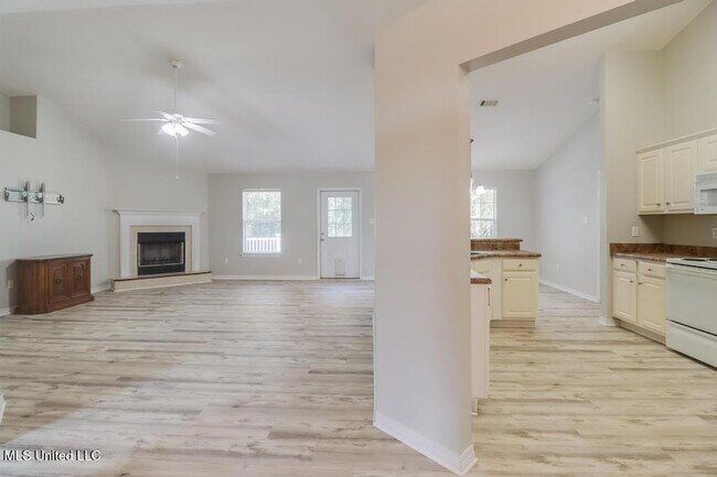 Foto del edificio - 14886 E Shadow Creek Dr