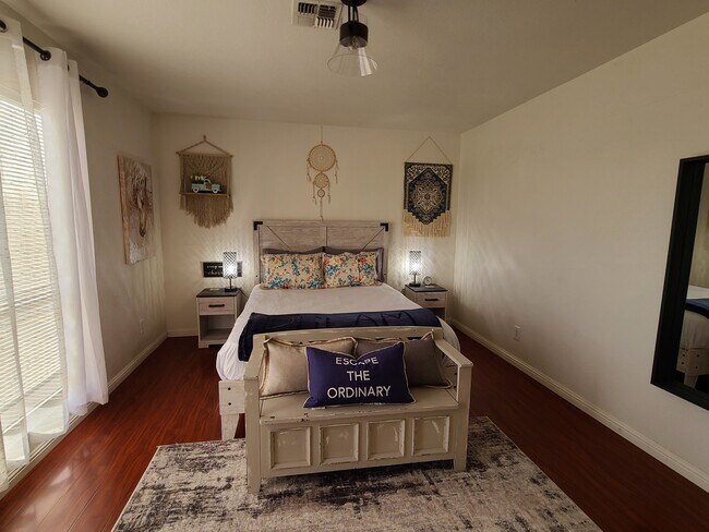 Foto del edificio - 3751 Shirebrook Dr