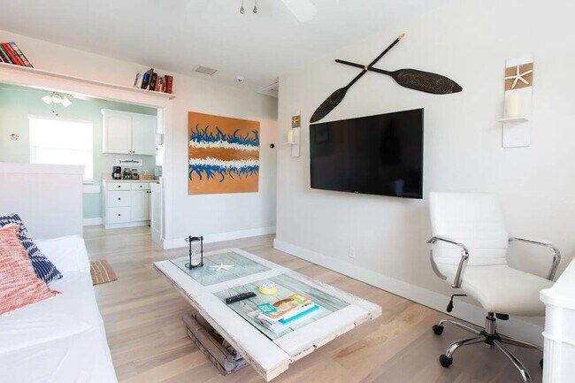 Foto del edificio - 6410 S Olive Ave