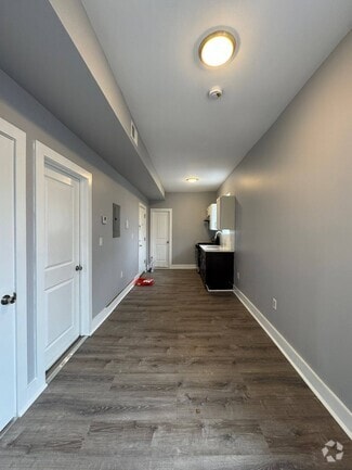 Building Photo - 618 S Orange Ave