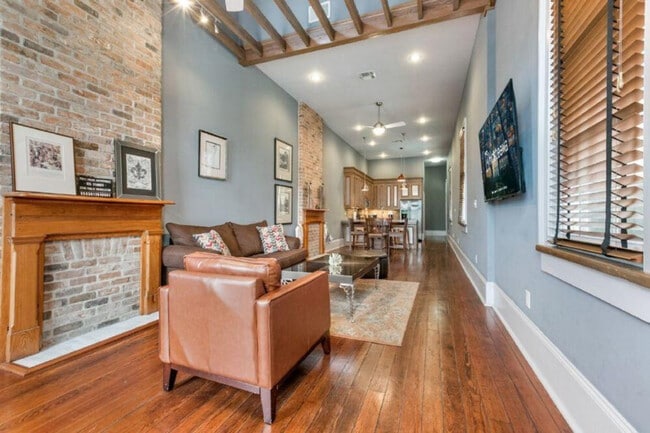 Building Photo - 1407 Baronne St