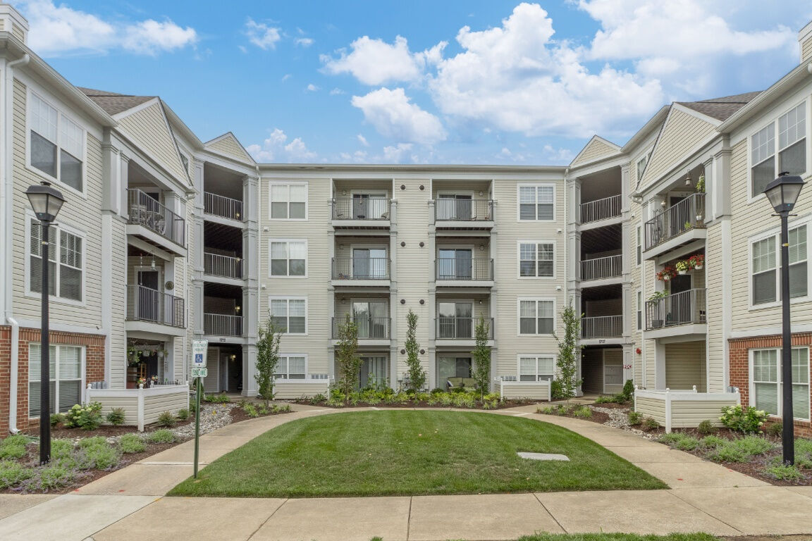 Gramercy at Town Center 10601 Gramercy Pl Columbia, MD Apartments