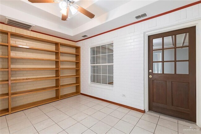 Foto del edificio - 1810 Post Oaks Rd
