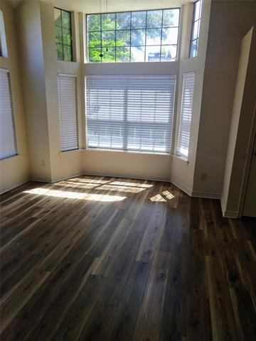 Foto del edificio - 2401 Overland Ln