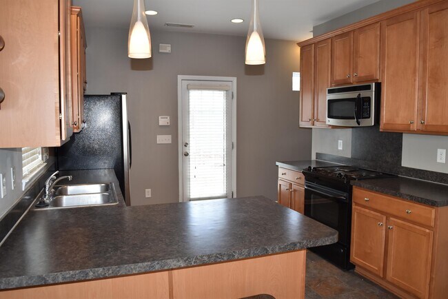 Foto del edificio - 2035 Golden Ridge Ln