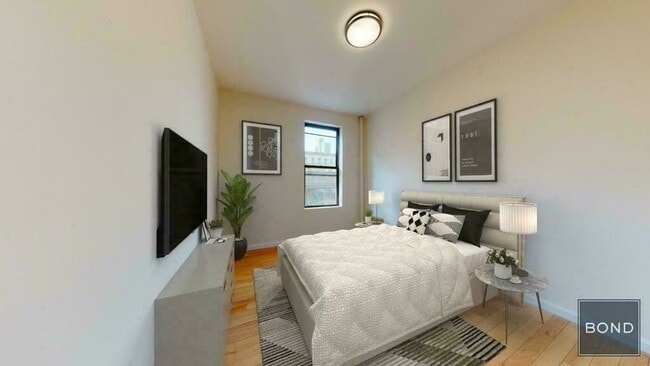Building Photo - 570 W 183rd St