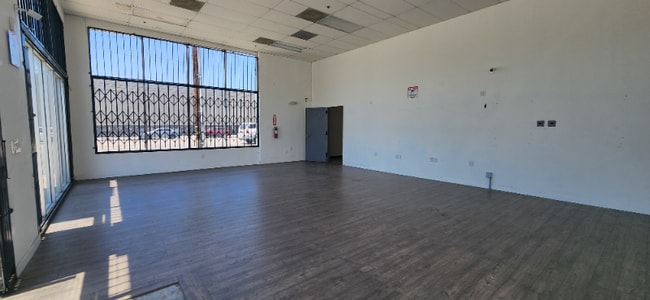 Building Photo - 8332 Sepulveda Blvd