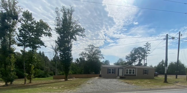 Building Photo - 2215 LA-134