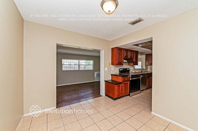 Foto del edificio - 312 48th St W