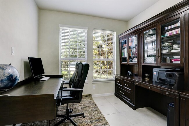 Foto del edificio - 4710 Camlann Ct