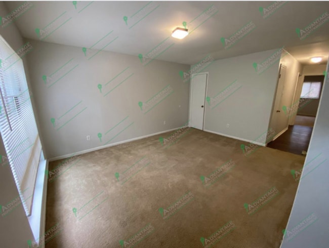 Building Photo - 4018 Elam St