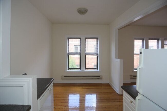Foto del edificio - 3748 N Fremont St