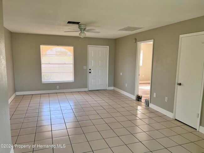 Building Photo - 13105 Hanley Dr
