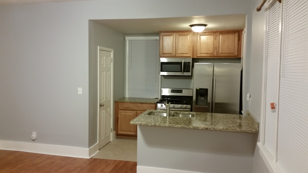 Renovated Kitchen! - 6148 Winthrop Ave