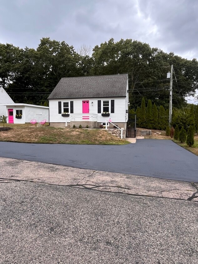 Primary Photo - 15 Faulise Ave